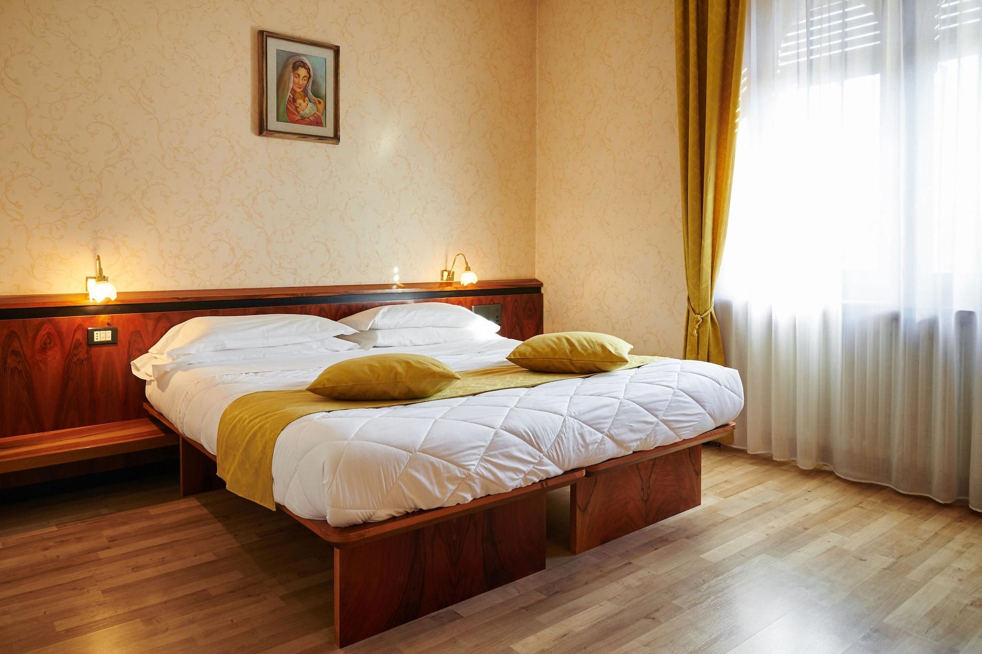 Hotel Villa Delle Ortensie Sant'Omobono Imagna Exterior foto